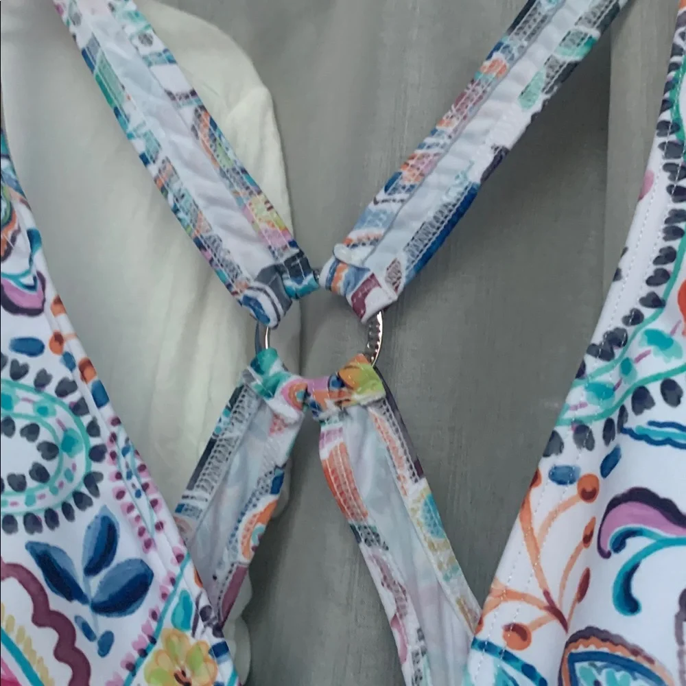 VENUS White Cover-Up with Multicolor Paisley One-Piece